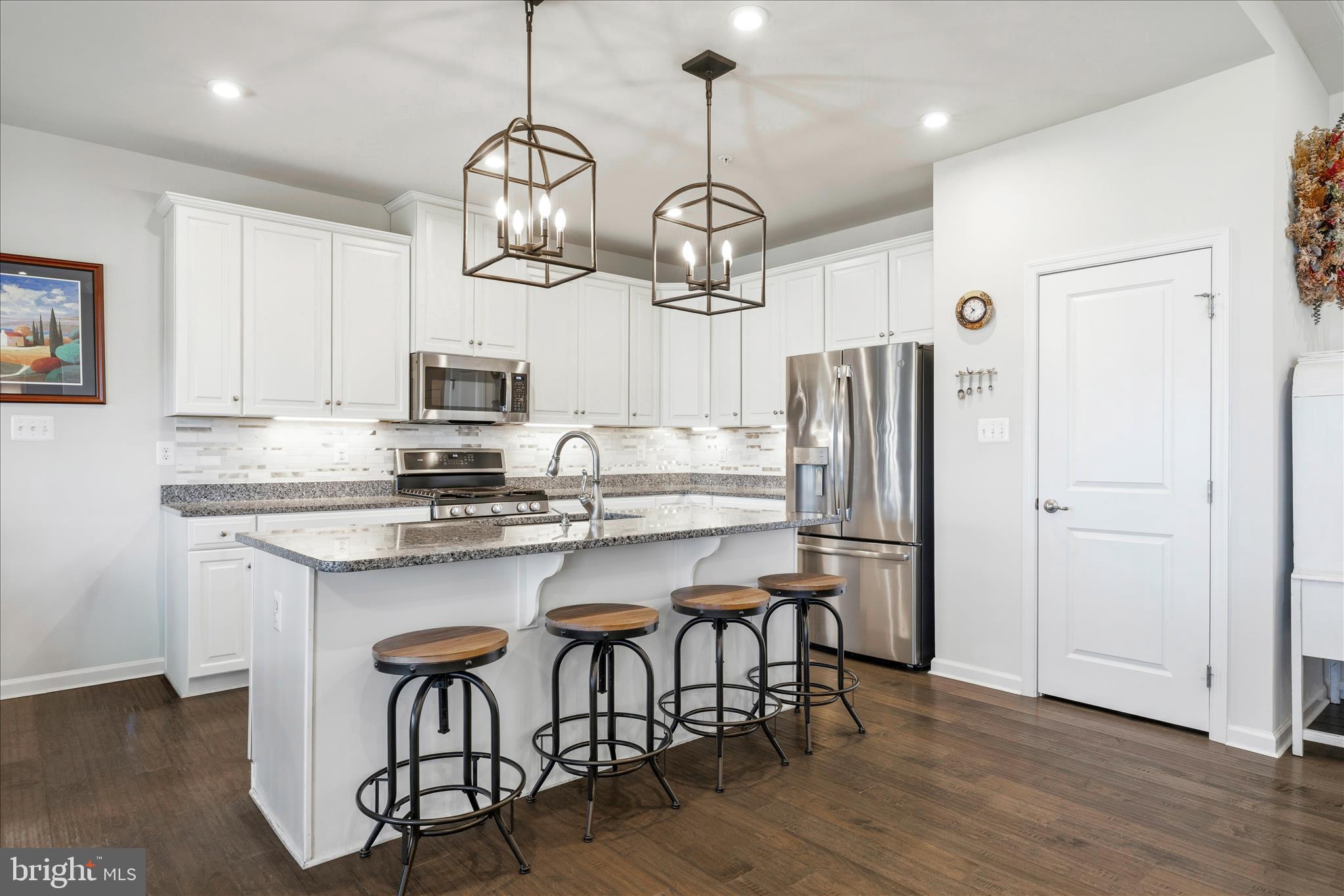 WOODBOURNE MANOR - Residential