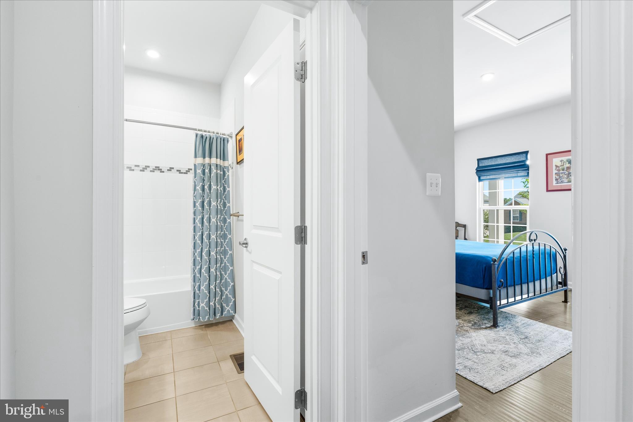 WOODBOURNE MANOR - Residential