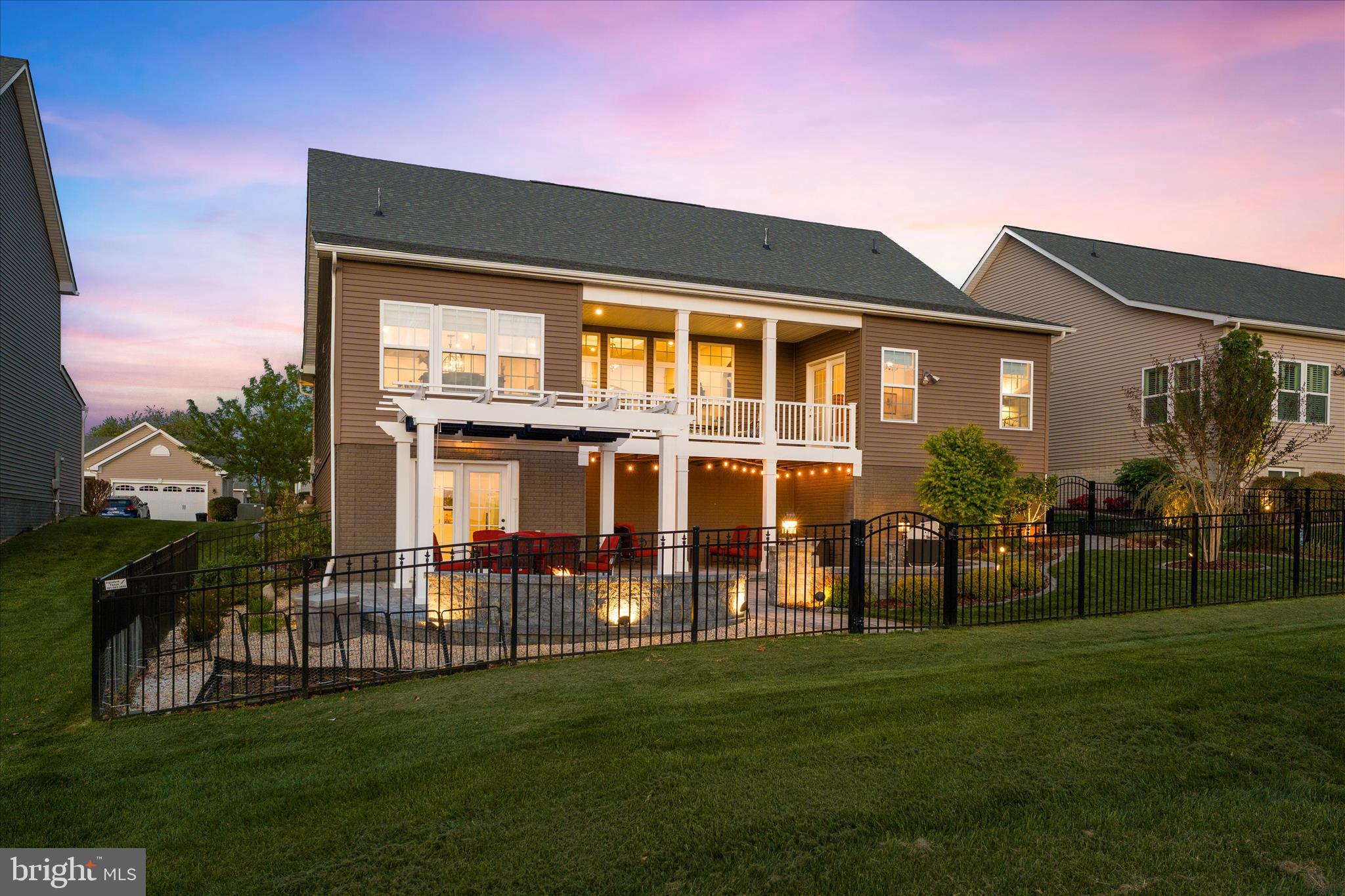 WOODBOURNE MANOR - Residential