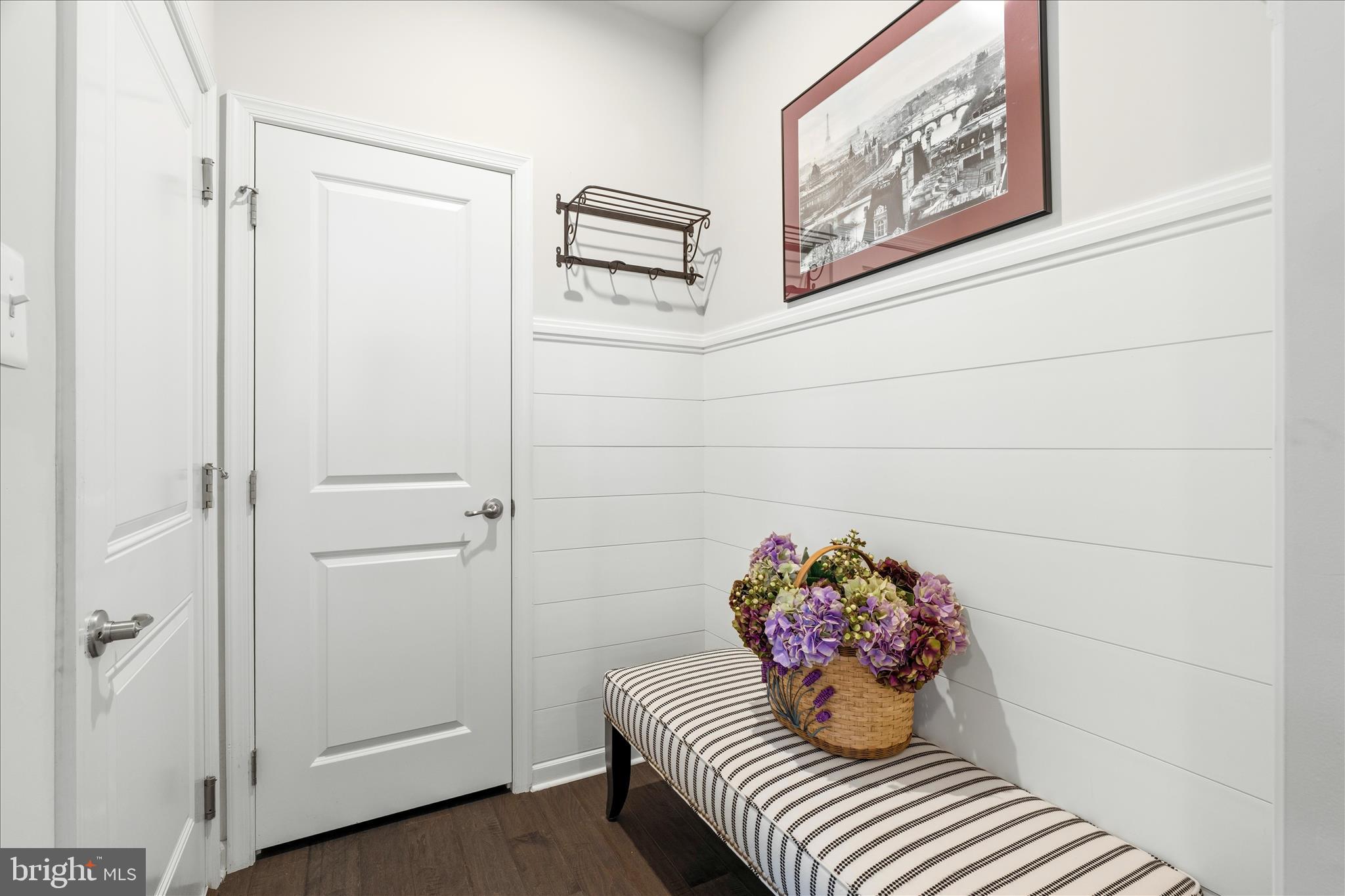 WOODBOURNE MANOR - Residential