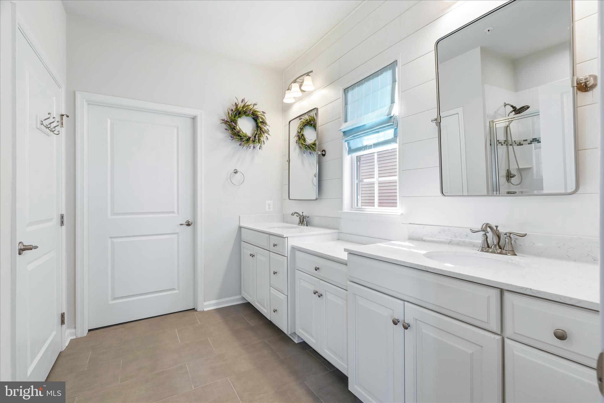 WOODBOURNE MANOR - Residential