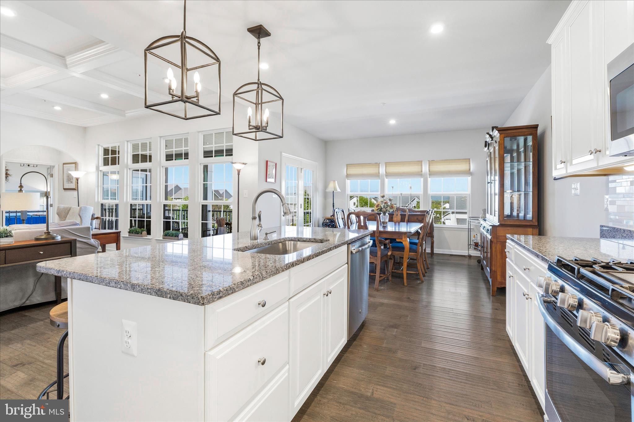 WOODBOURNE MANOR - Residential