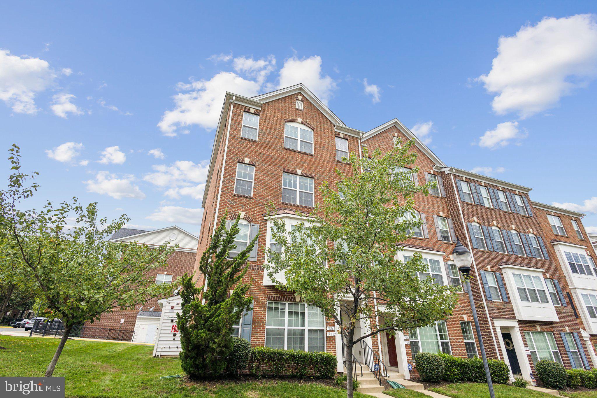 POTOMAC CLUB - Residential Lease