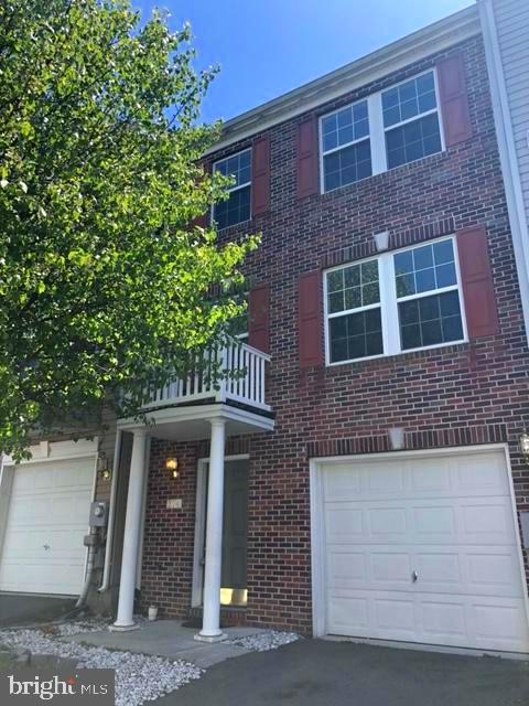 TROUT RUN - Residential Lease