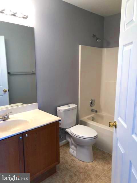 TROUT RUN - Residential Lease