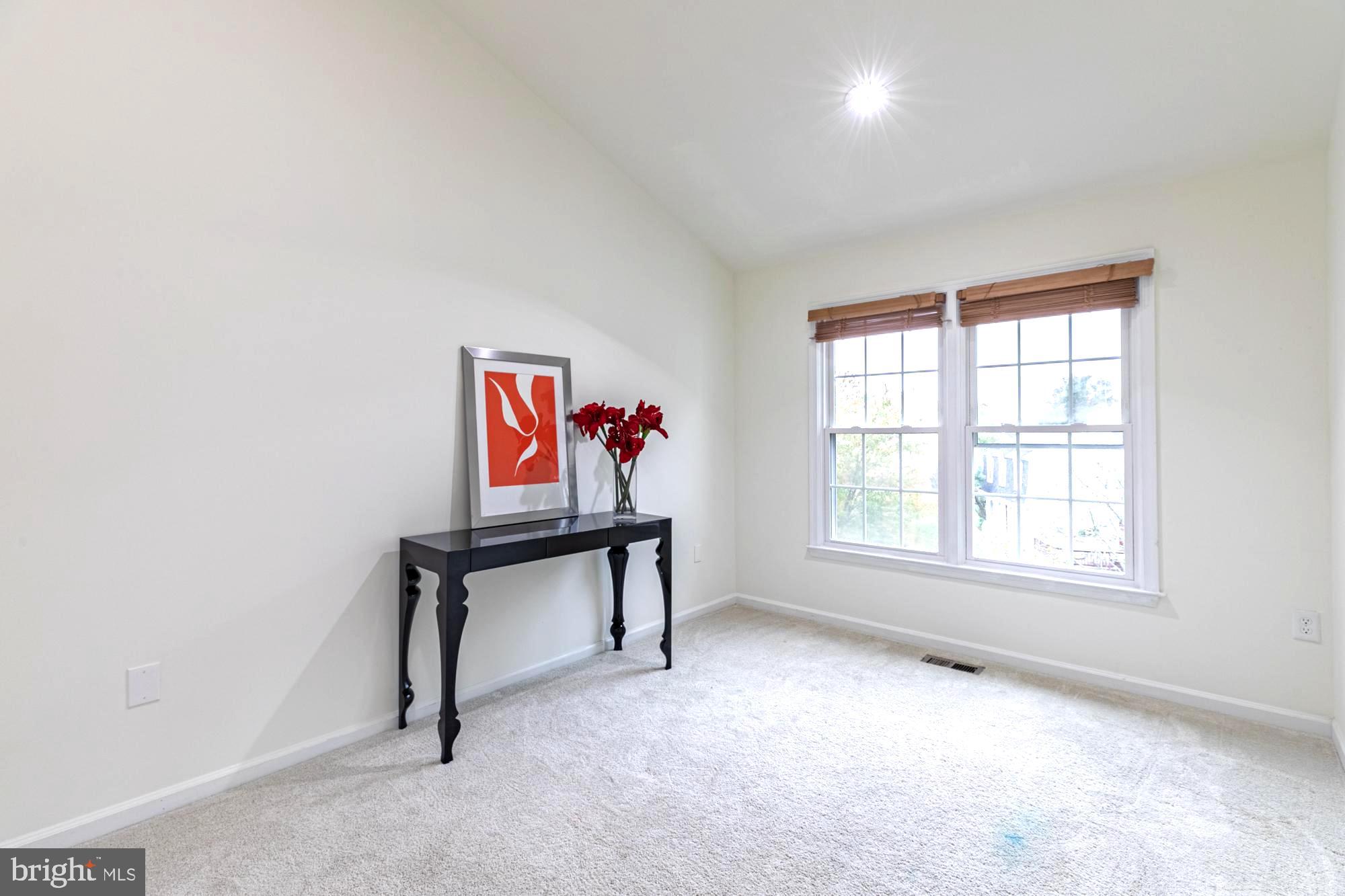 LIFESTYLE AT SULLY STATION - Residential