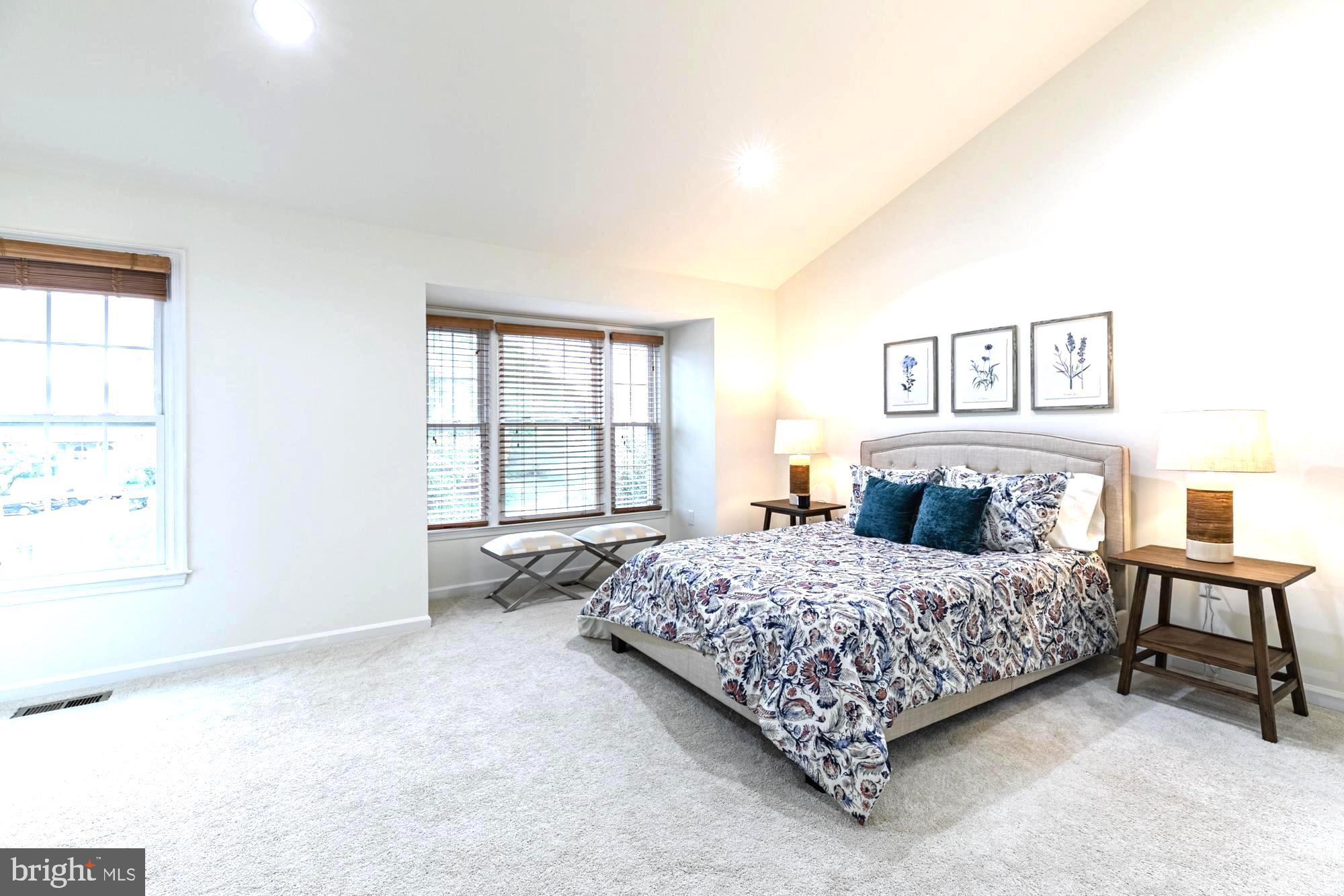 LIFESTYLE AT SULLY STATION - Residential