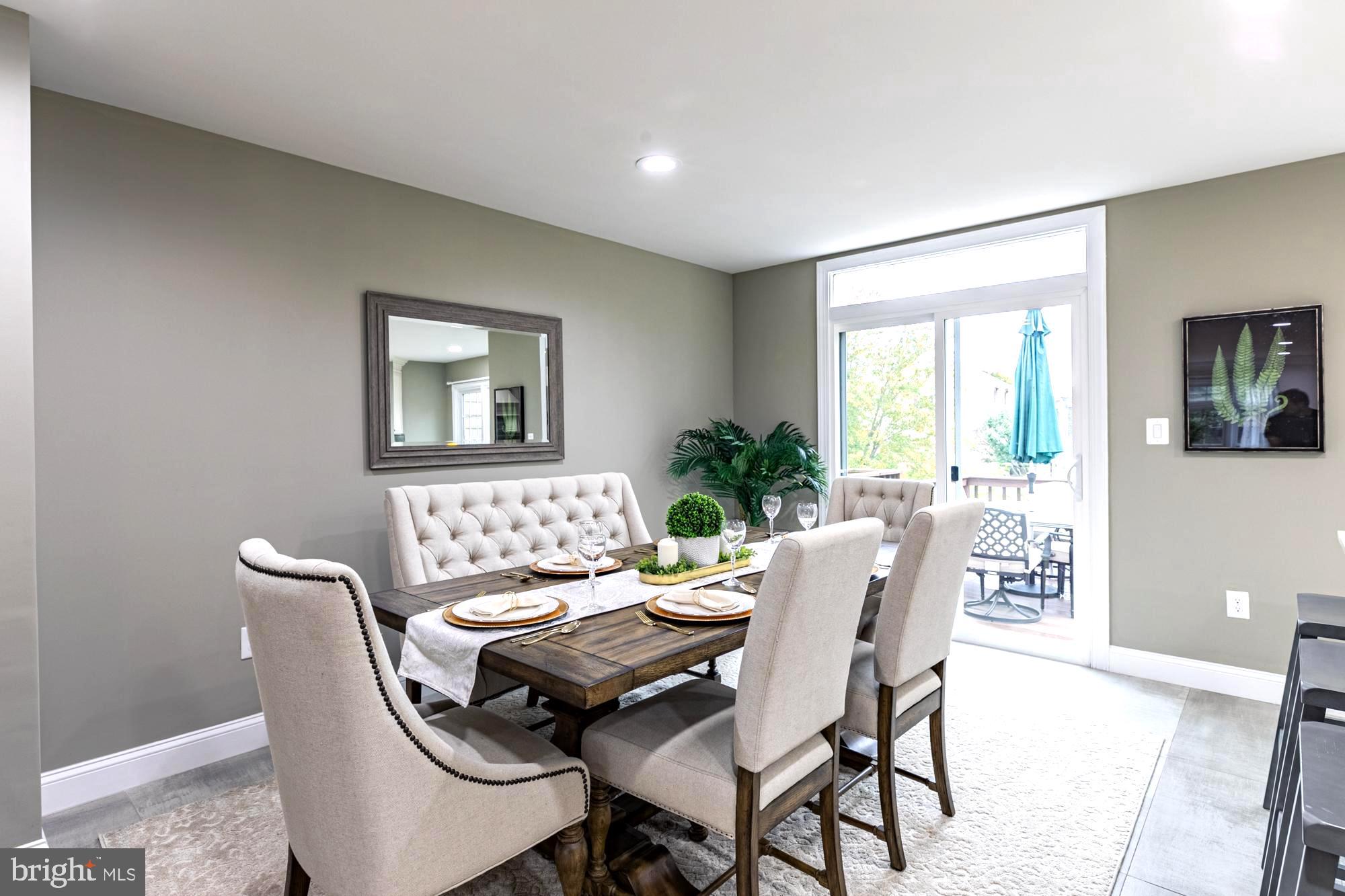 LIFESTYLE AT SULLY STATION - Residential