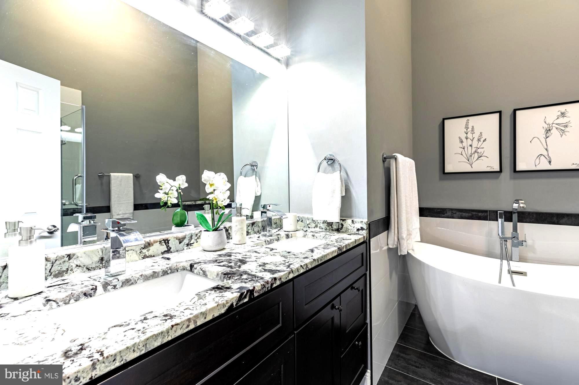 LIFESTYLE AT SULLY STATION - Residential