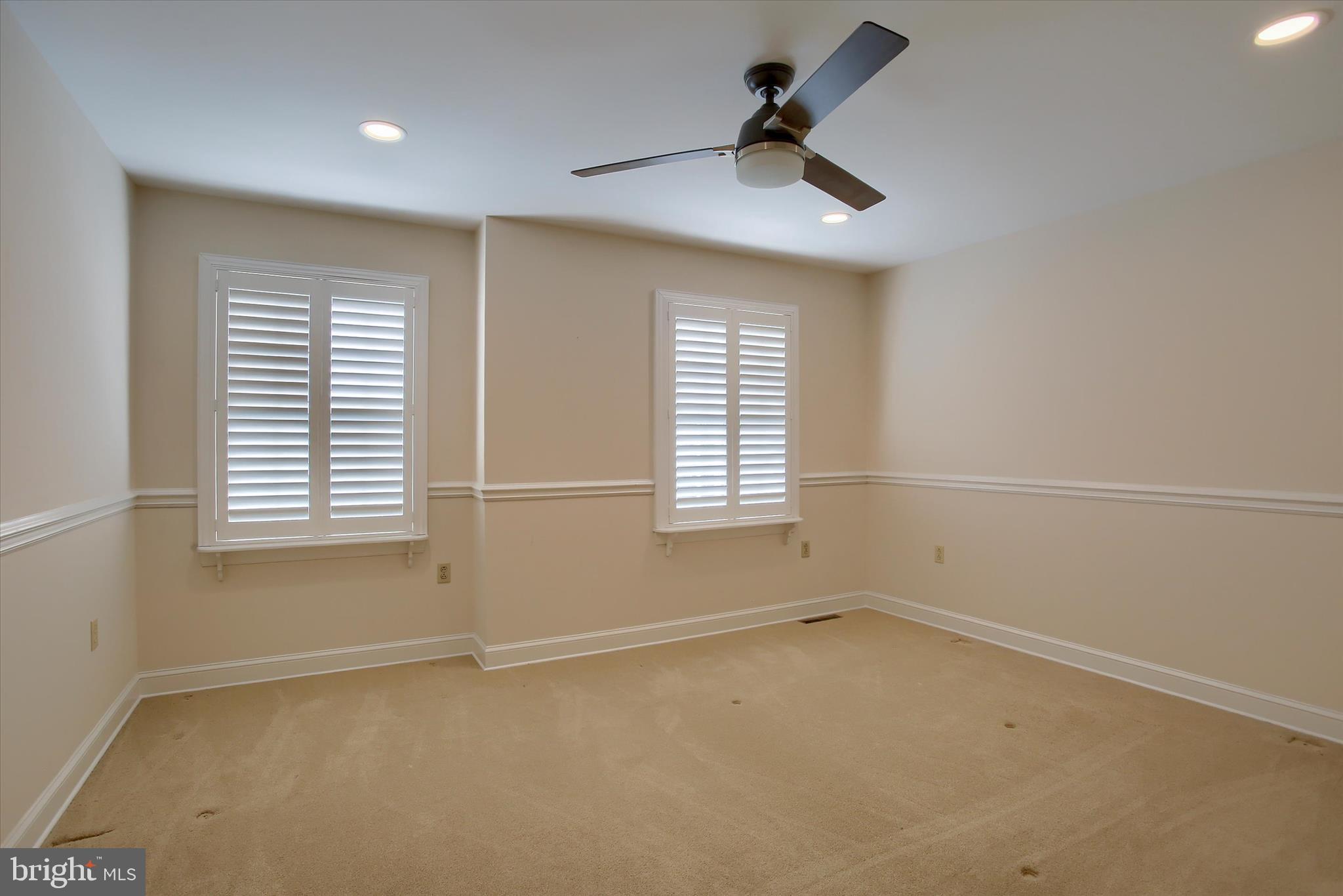 VICTORIA GLEN - Residential