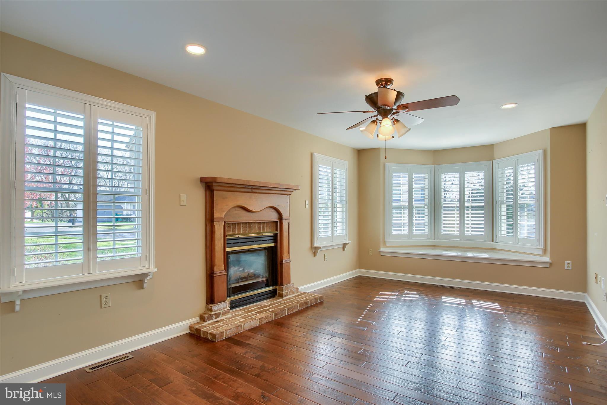 VICTORIA GLEN - Residential