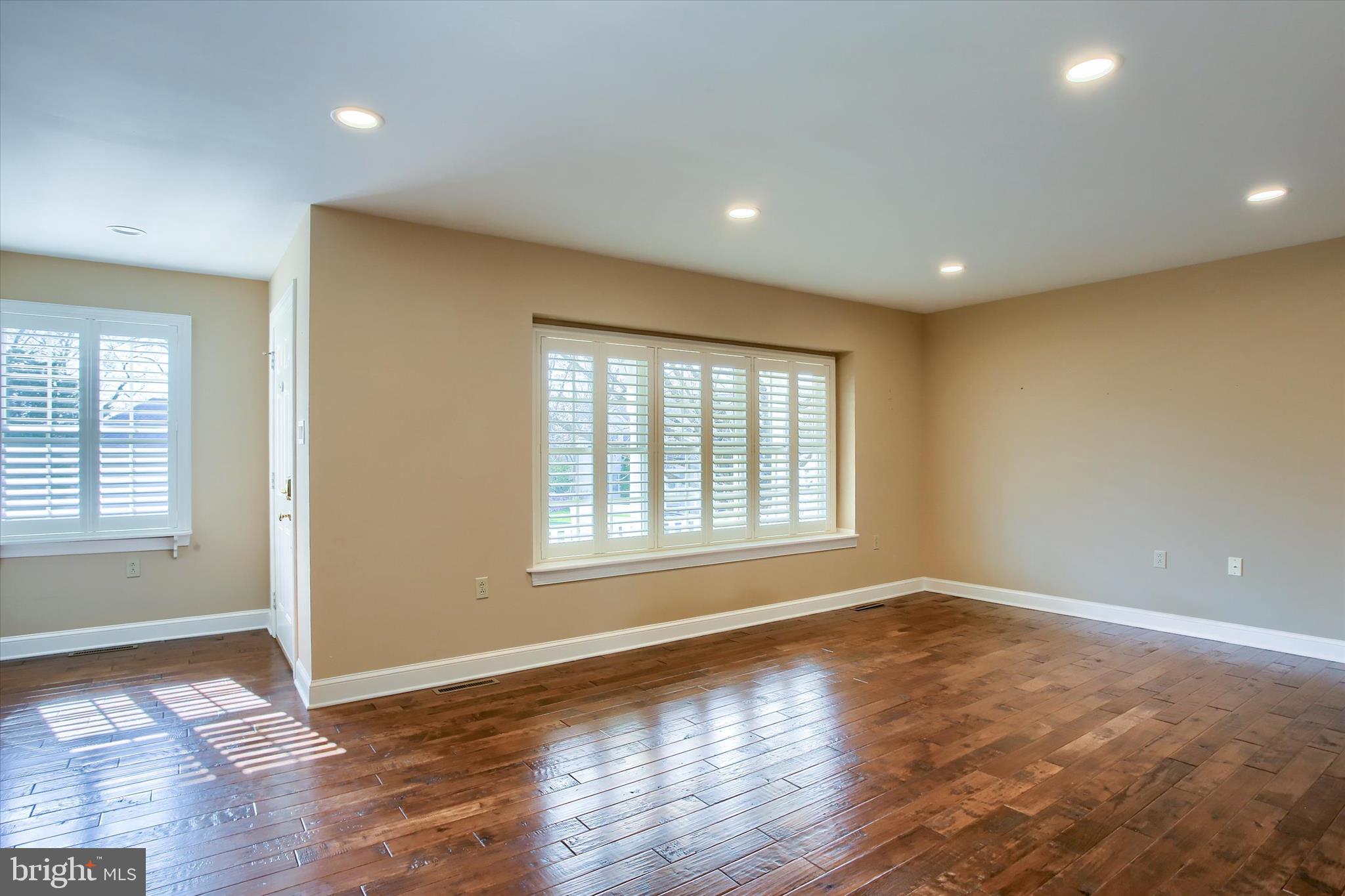 VICTORIA GLEN - Residential