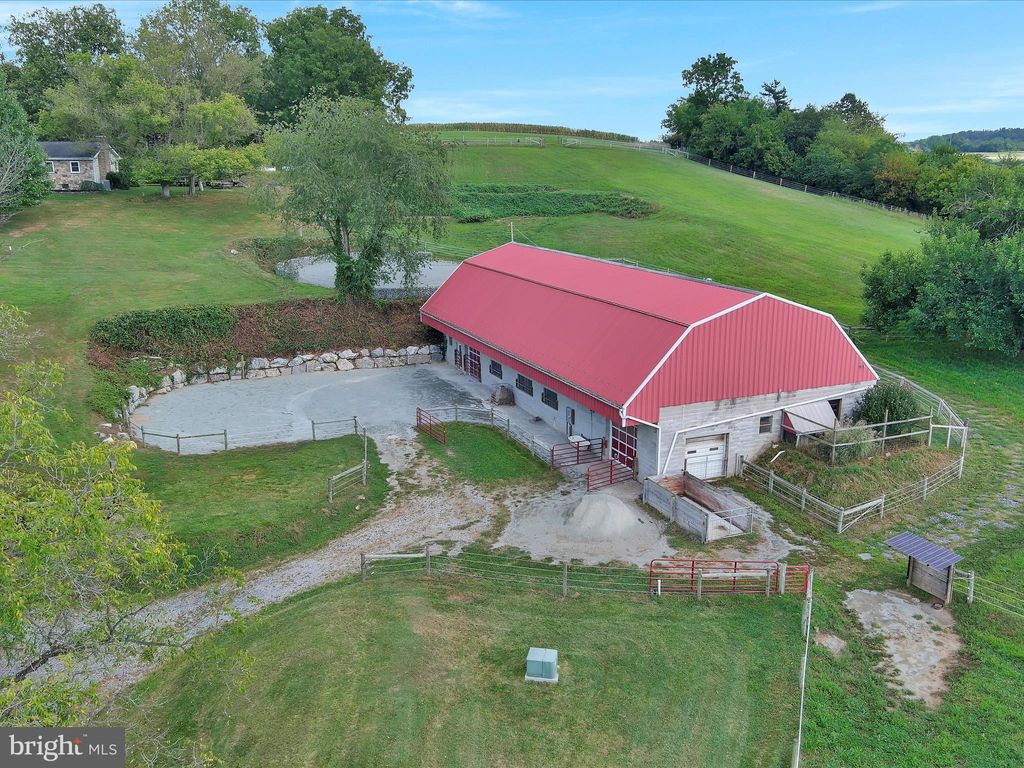 Photo of 205 HERRVILLE RD, WILLOW STREET, PA 17584 (MLS # PALA2040946)