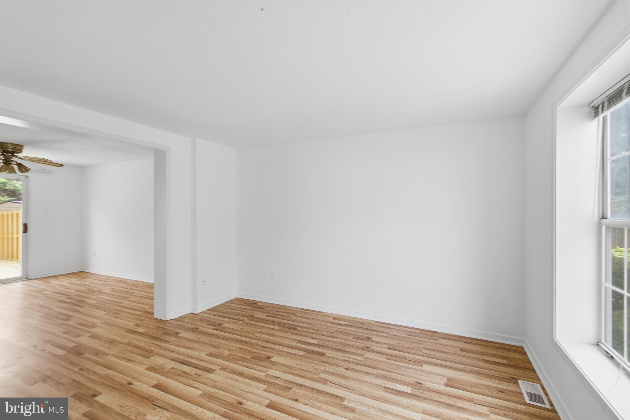 OAK LEAF COURT