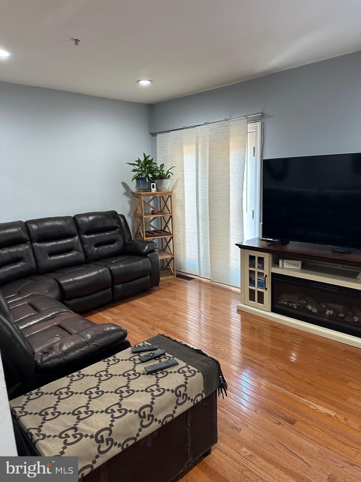 ARBOR WEST - Residential