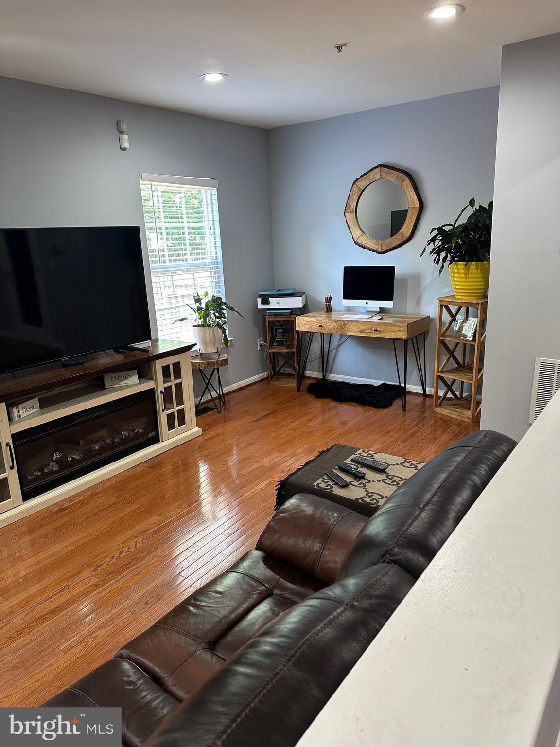 ARBOR WEST - Residential