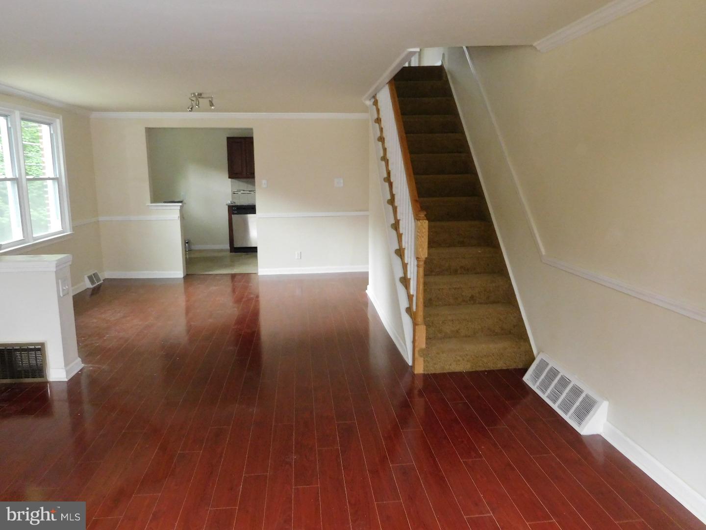ROXBOROUGH - Residential