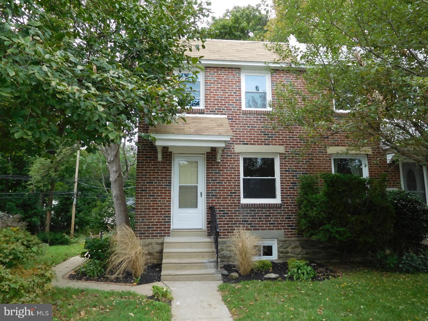 ROXBOROUGH - Residential