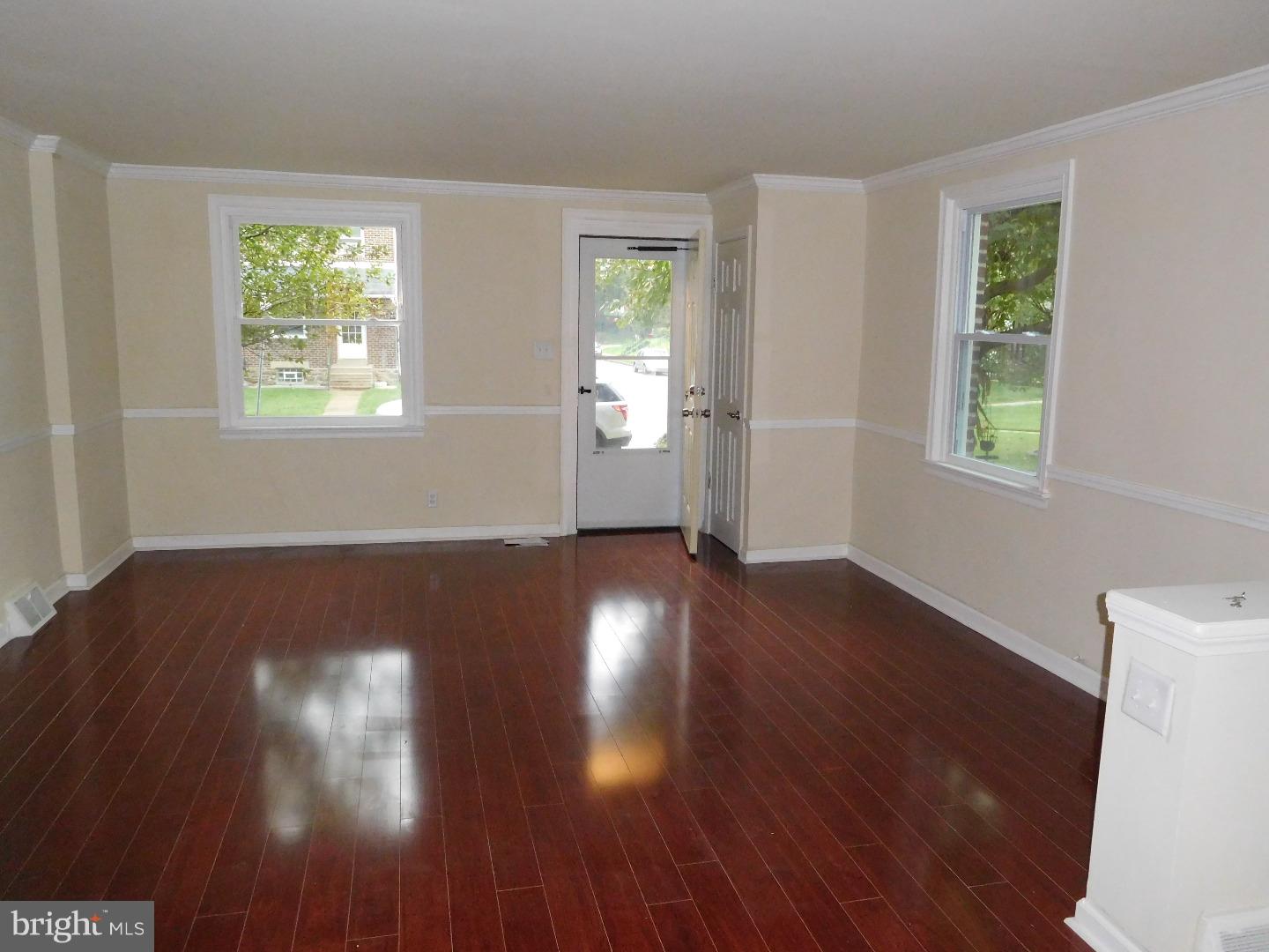 ROXBOROUGH - Residential