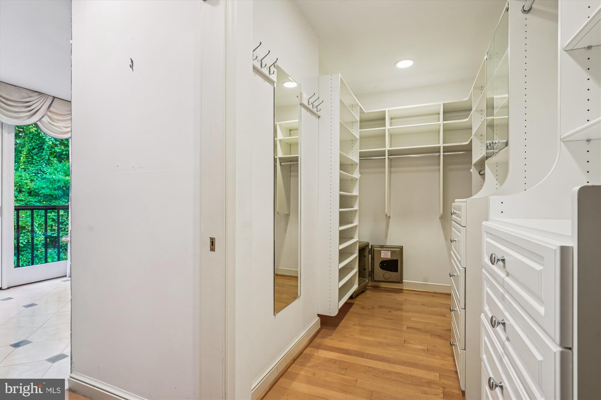 MERRYWOOD ON THE POTOMAC - Residential