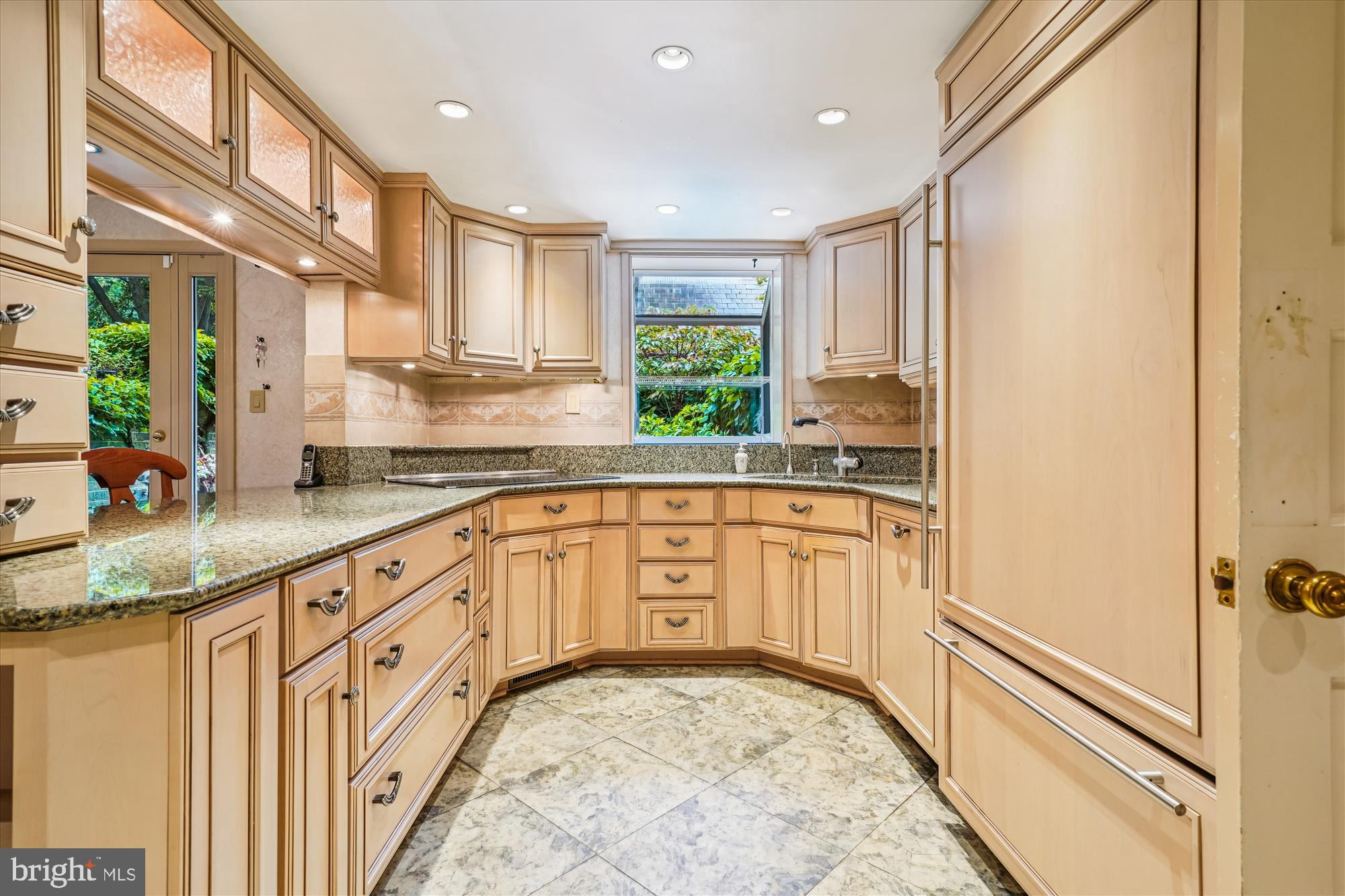 702 BELGROVE RD