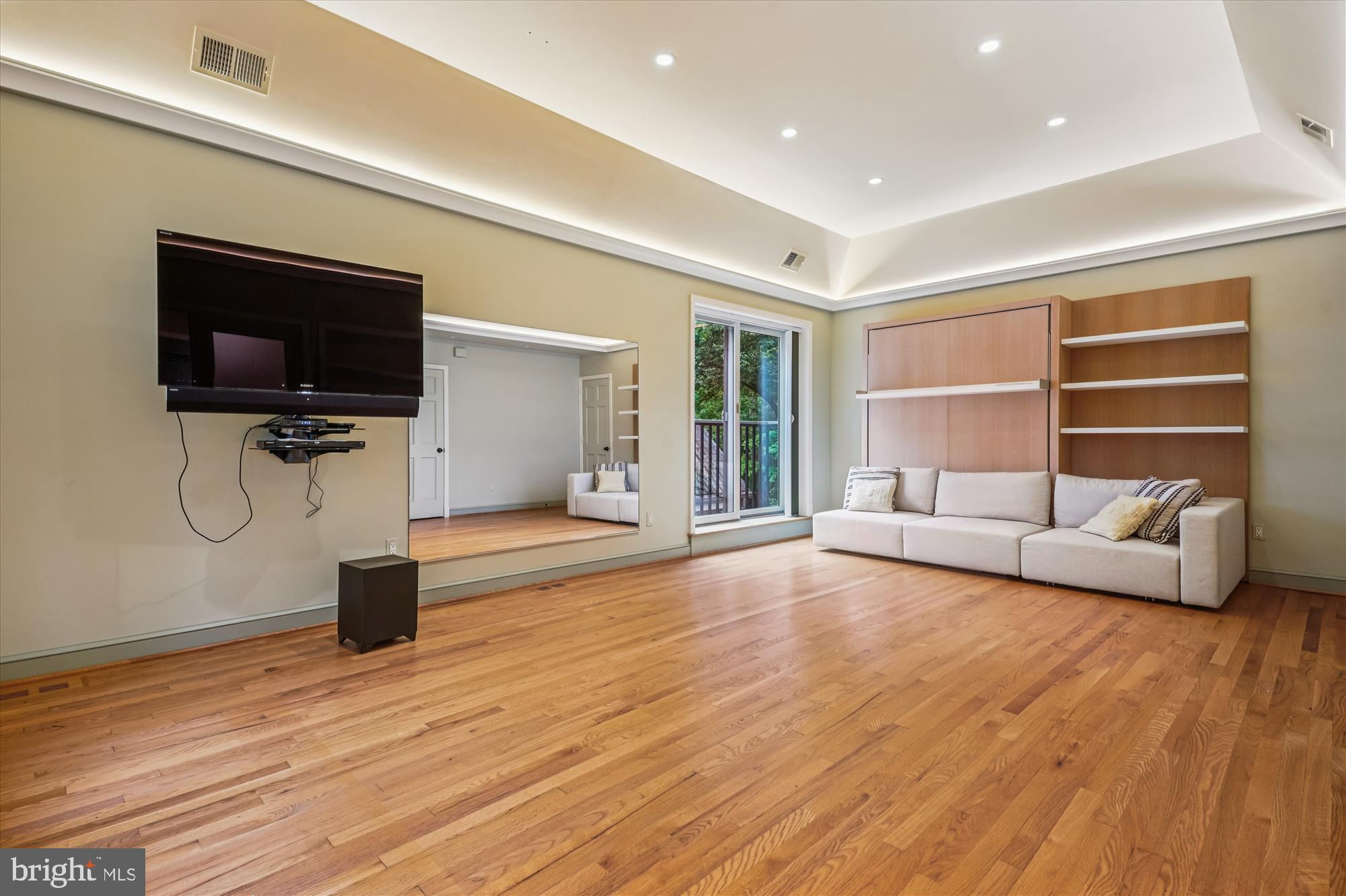 MERRYWOOD ON THE POTOMAC - Residential