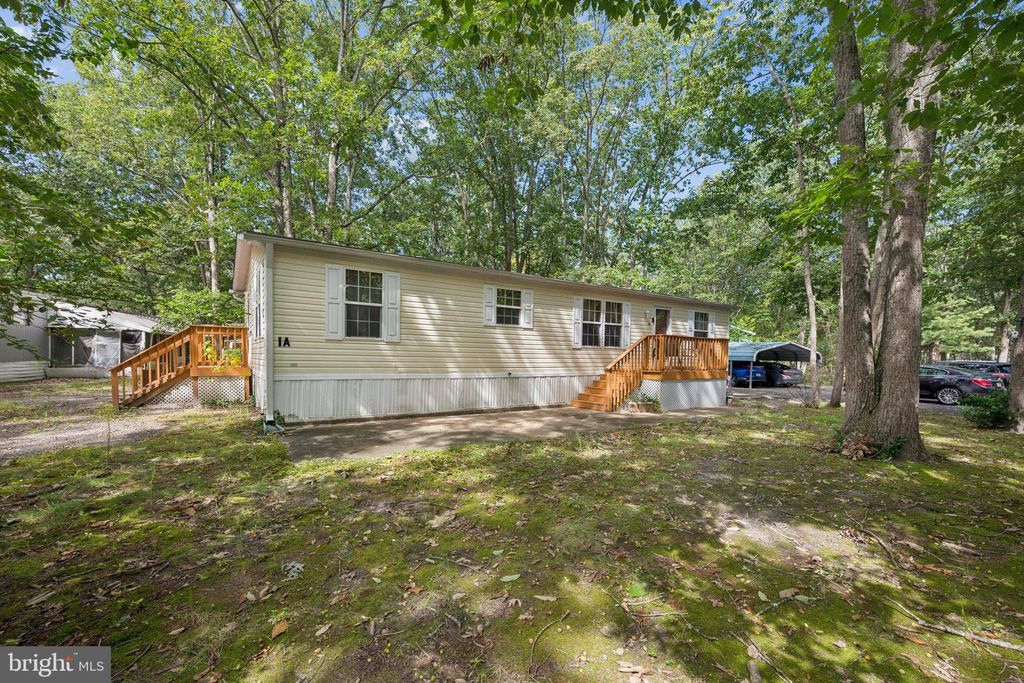 Photo of 1 Oakview Drive, SHAMONG, NJ 08088 (MLS # NJBL2095574)