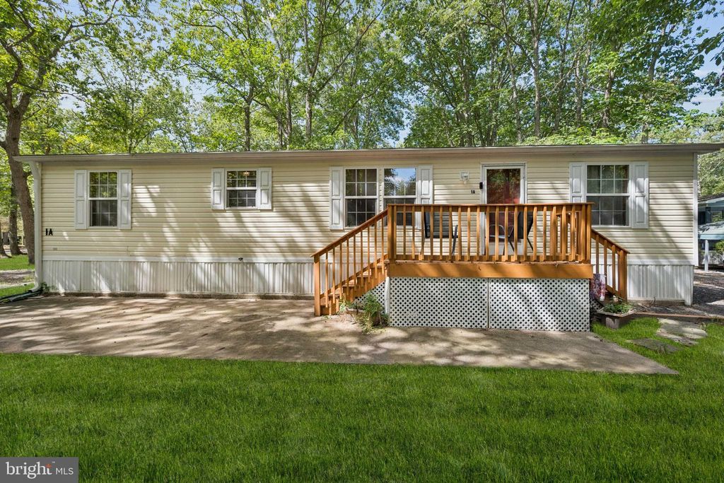 Photo of 1 Oakview Drive, SHAMONG, NJ 08088 (MLS # NJBL2095574)