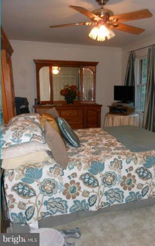 OAKBOROUGH SQUARE - Residential