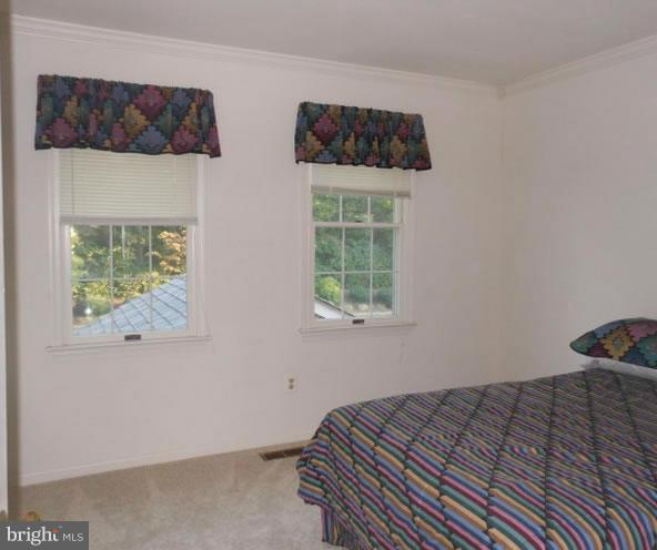 OAKBOROUGH SQUARE - Residential