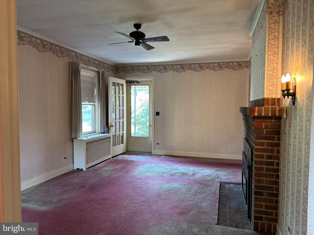 Photo of 400 E Main Street, EPHRATA, PA 17522 (MLS # PALA2074172)