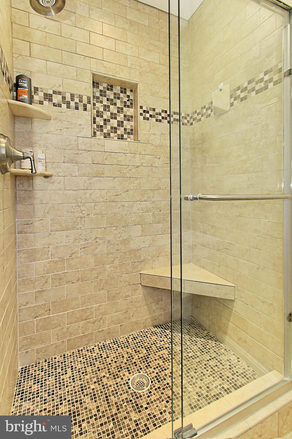 CAMELOT - Residential