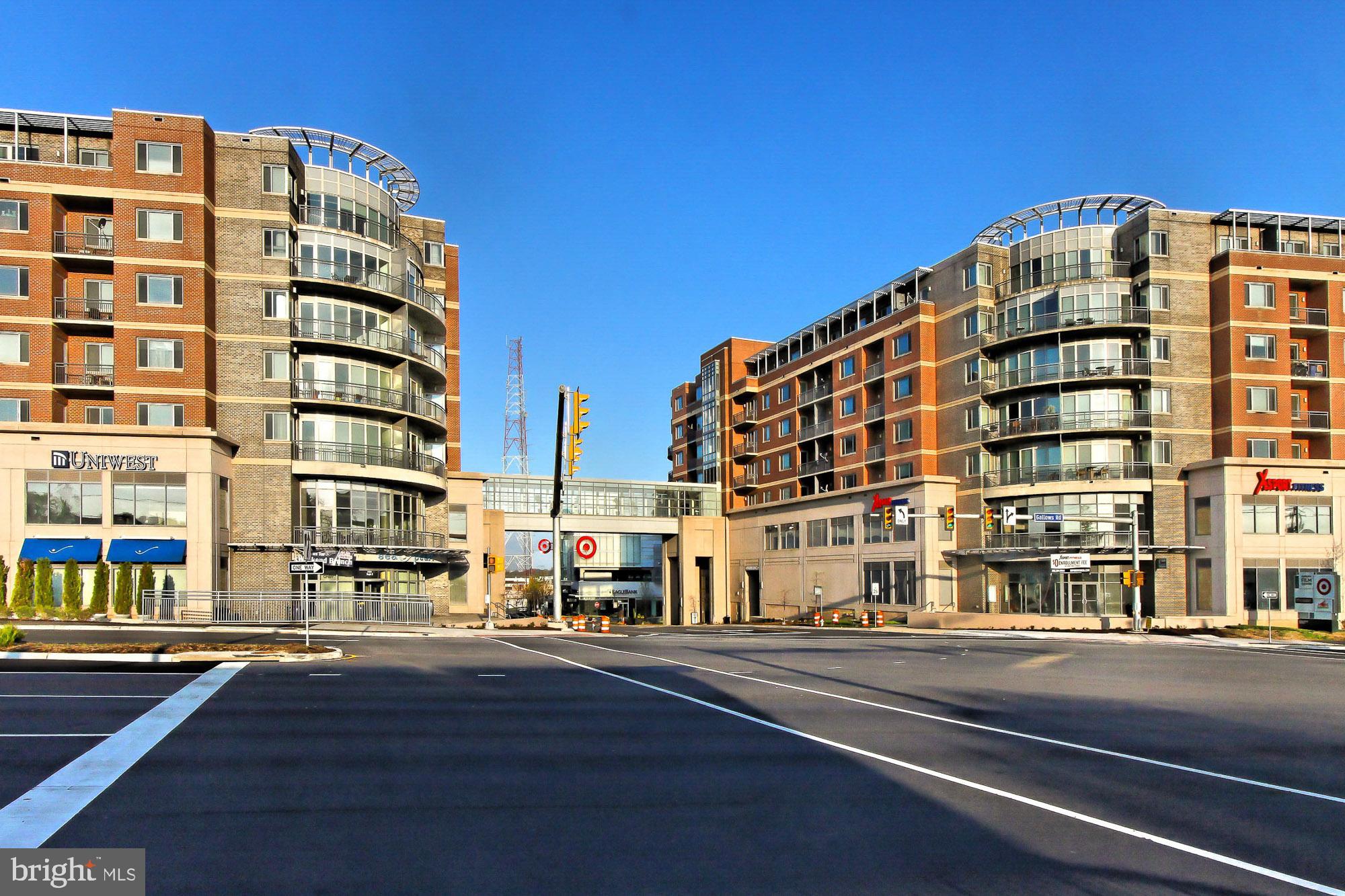 CAMELOT - Residential