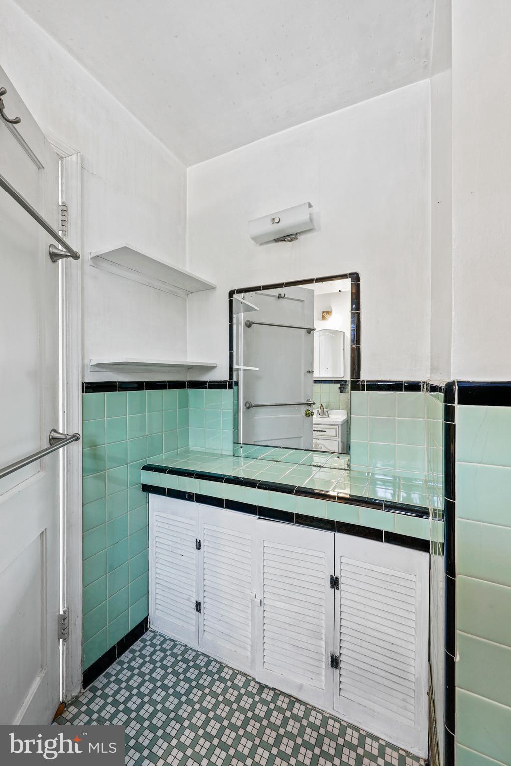 WHEATON HILLS - Residential