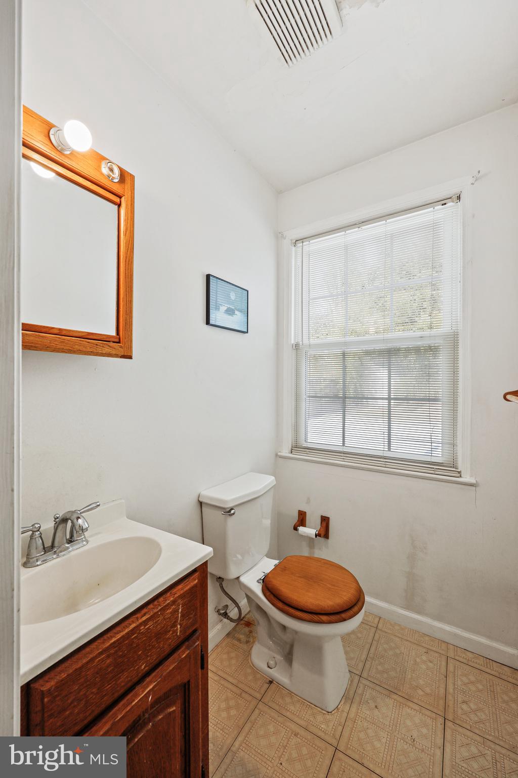 WHEATON HILLS - Residential