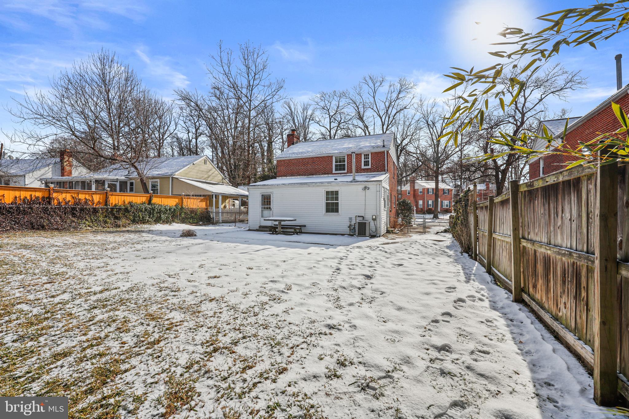 WHEATON HILLS - Residential