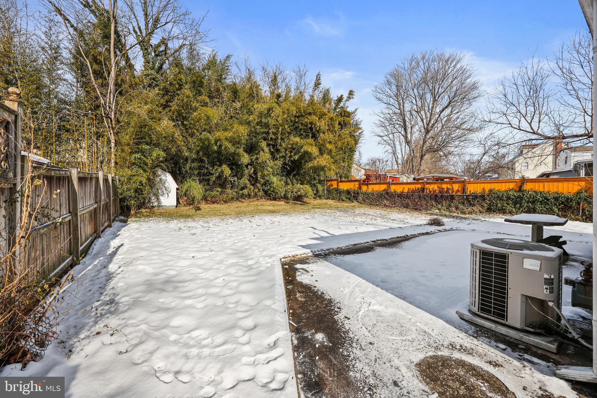 WHEATON HILLS - Residential