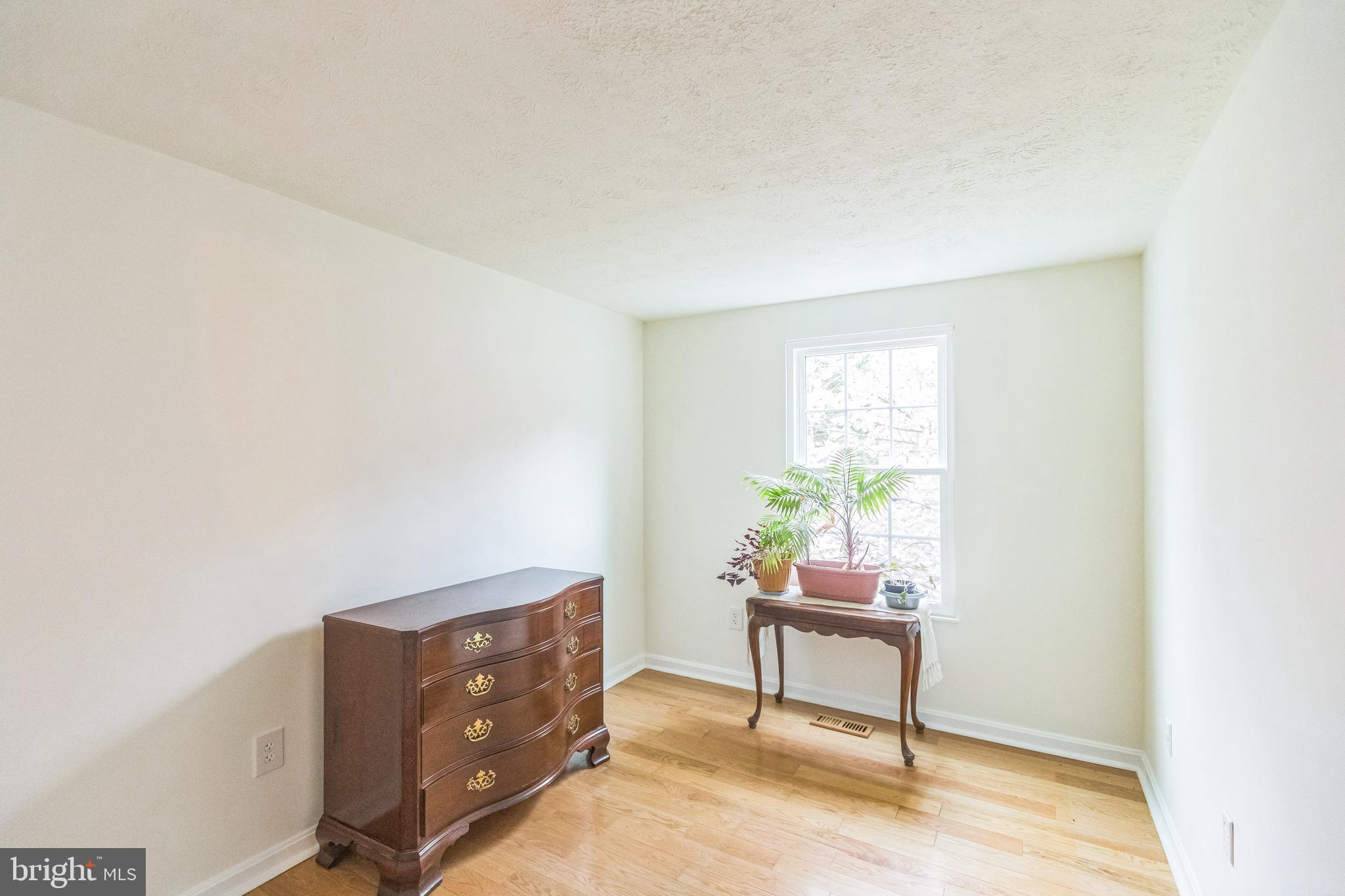 LAKEWINDS - Residential