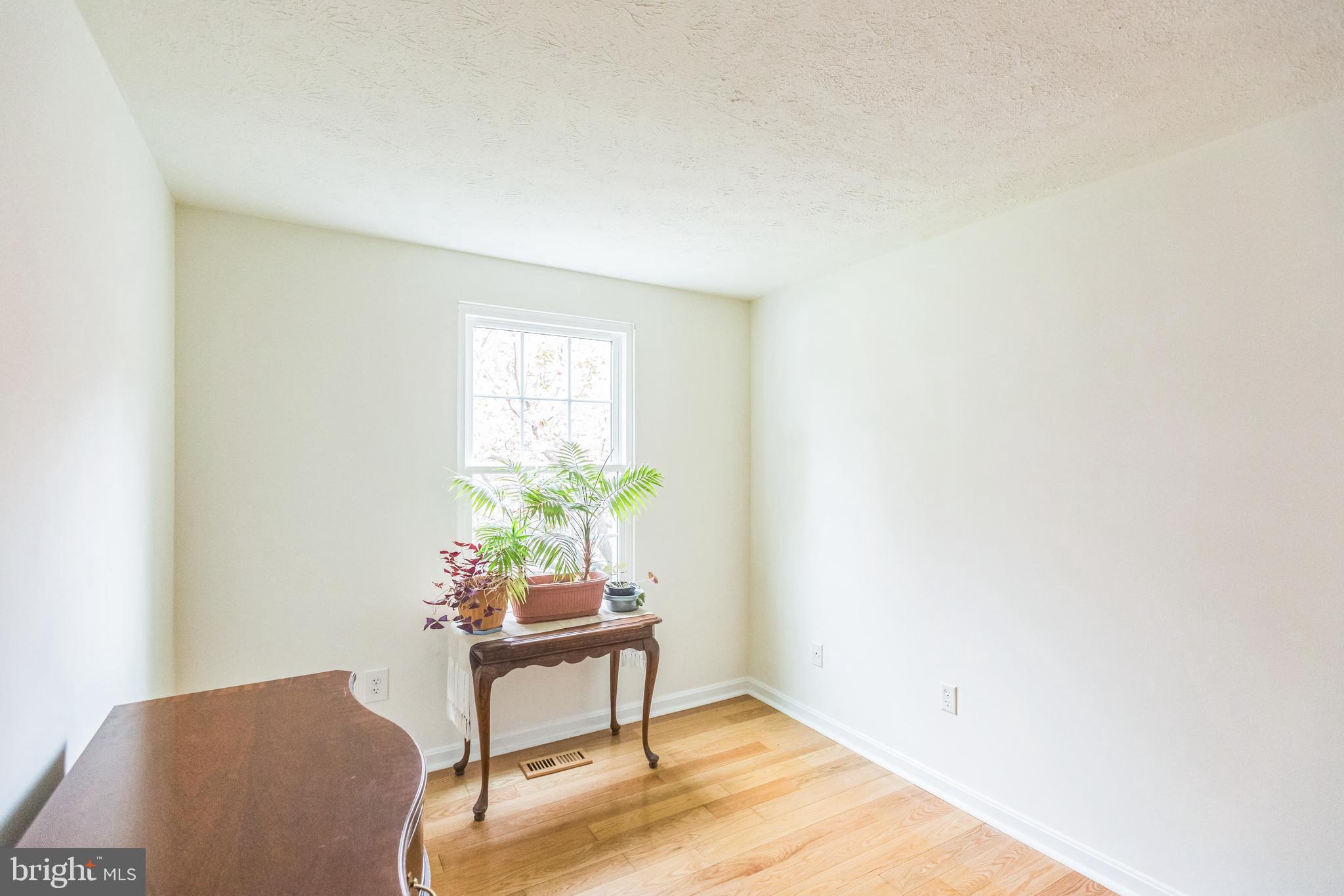 LAKEWINDS - Residential