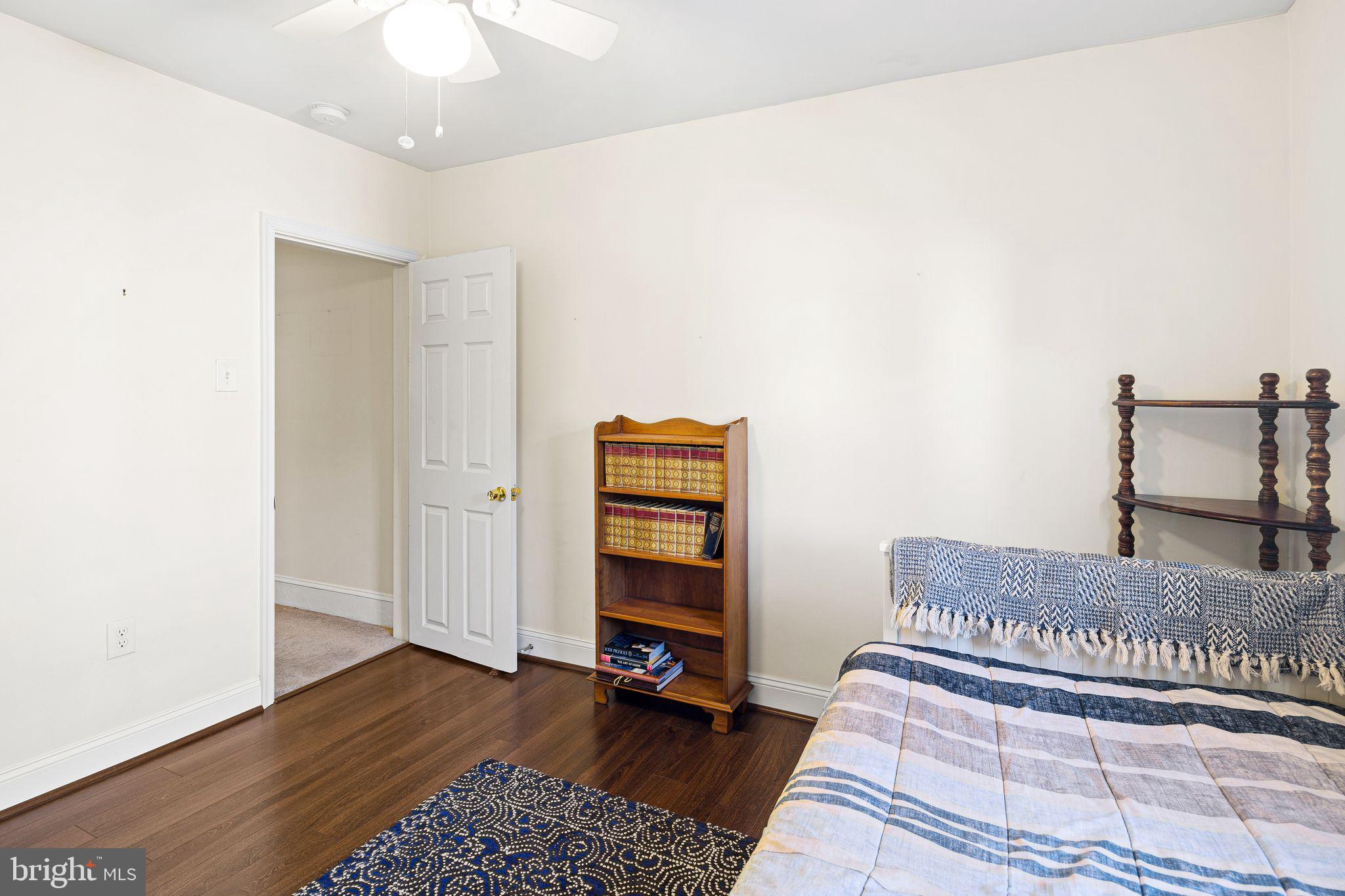 GIRARD ESTATES - Residential