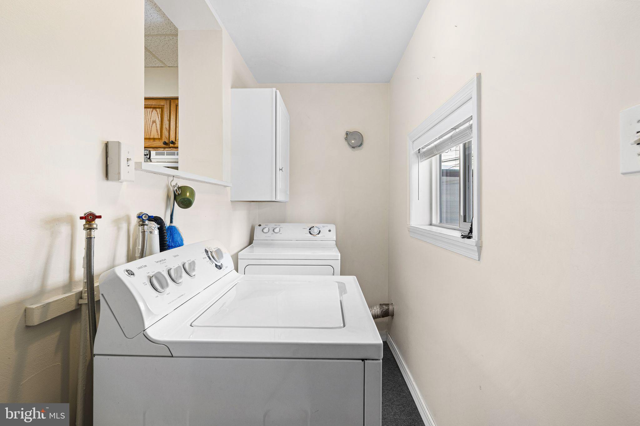 GIRARD ESTATES - Residential