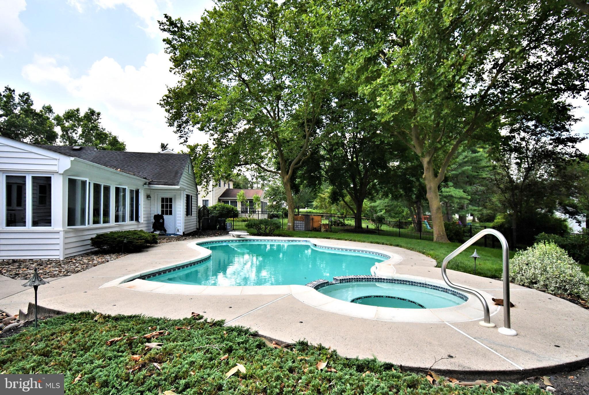 SHIRES CROSSING - Residential