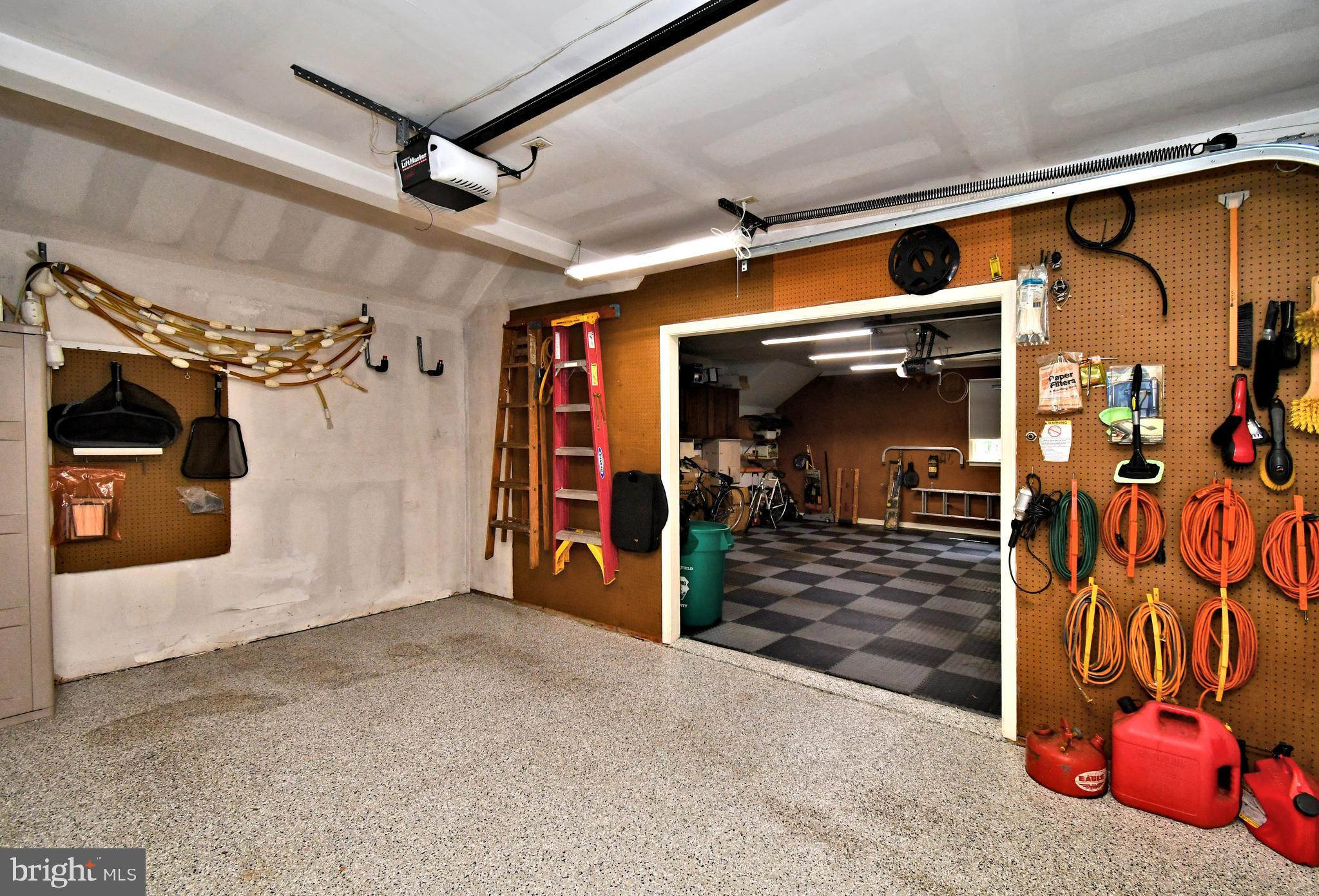 SHIRES CROSSING - Residential