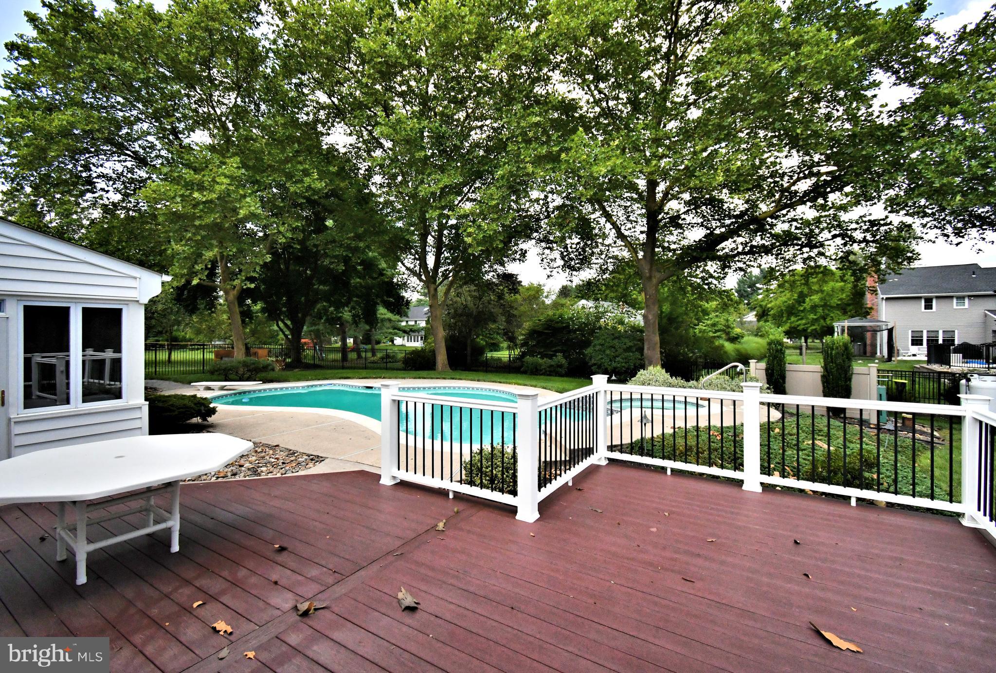 SHIRES CROSSING - Residential