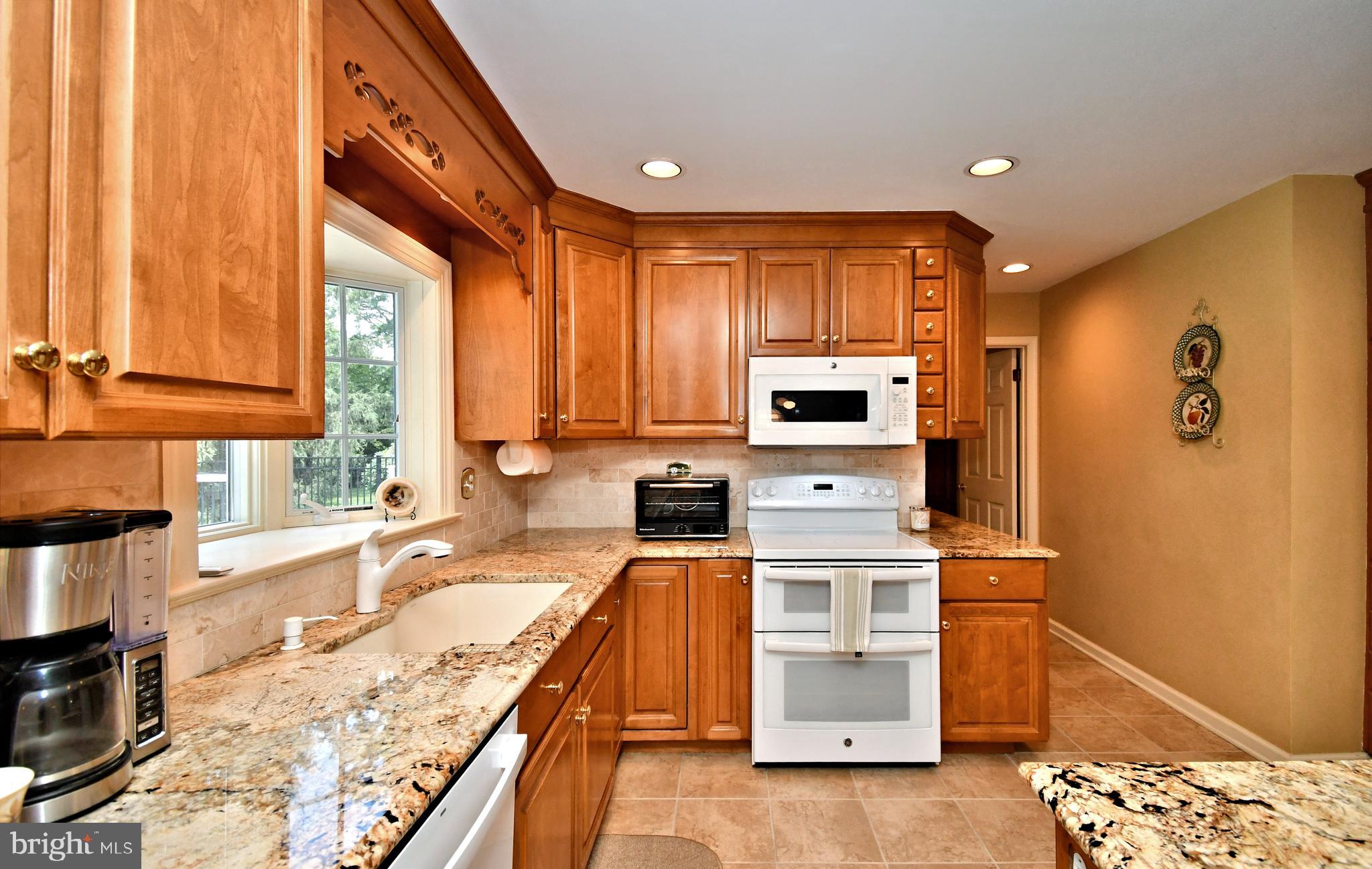 SHIRES CROSSING - Residential