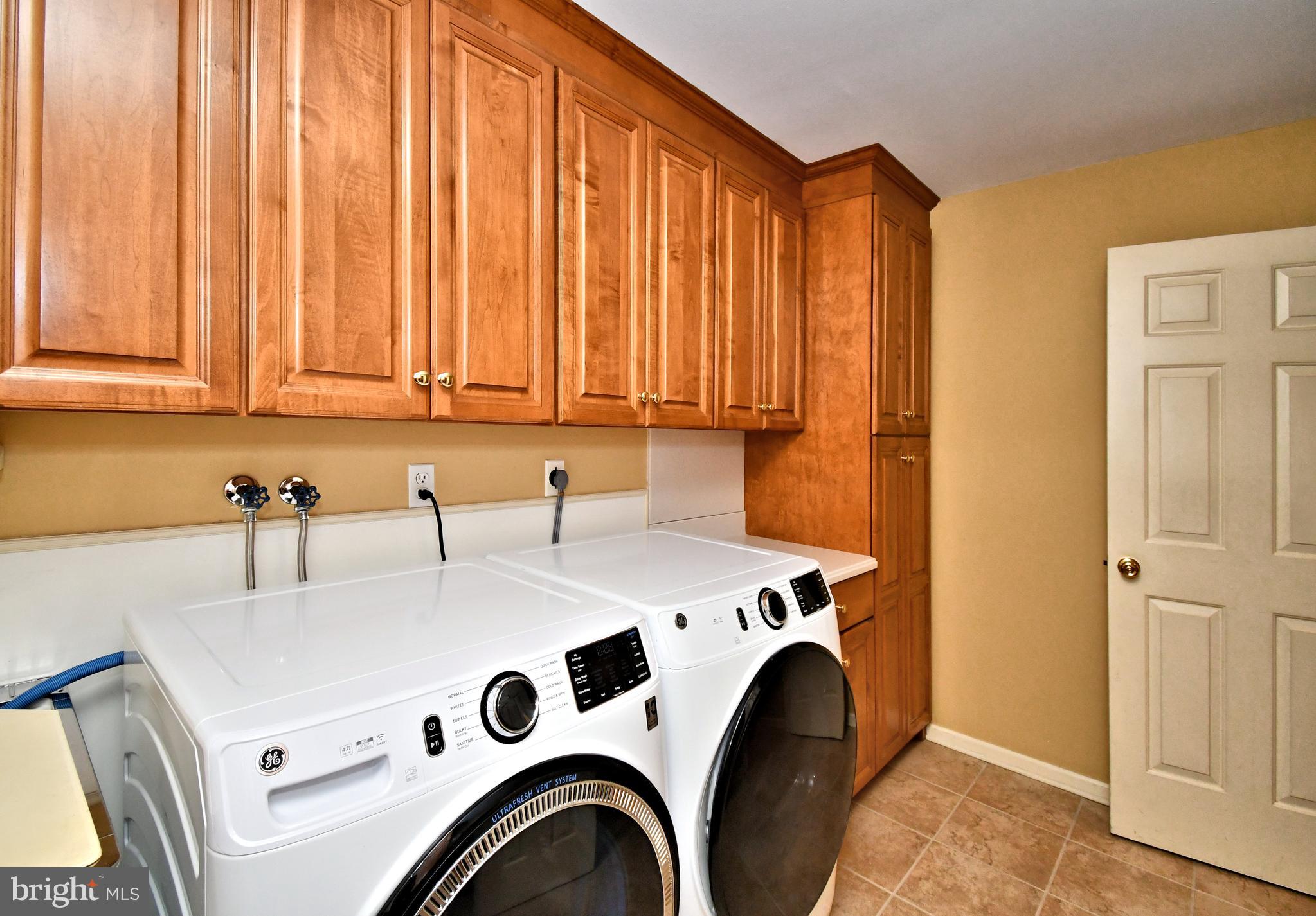 SHIRES CROSSING - Residential