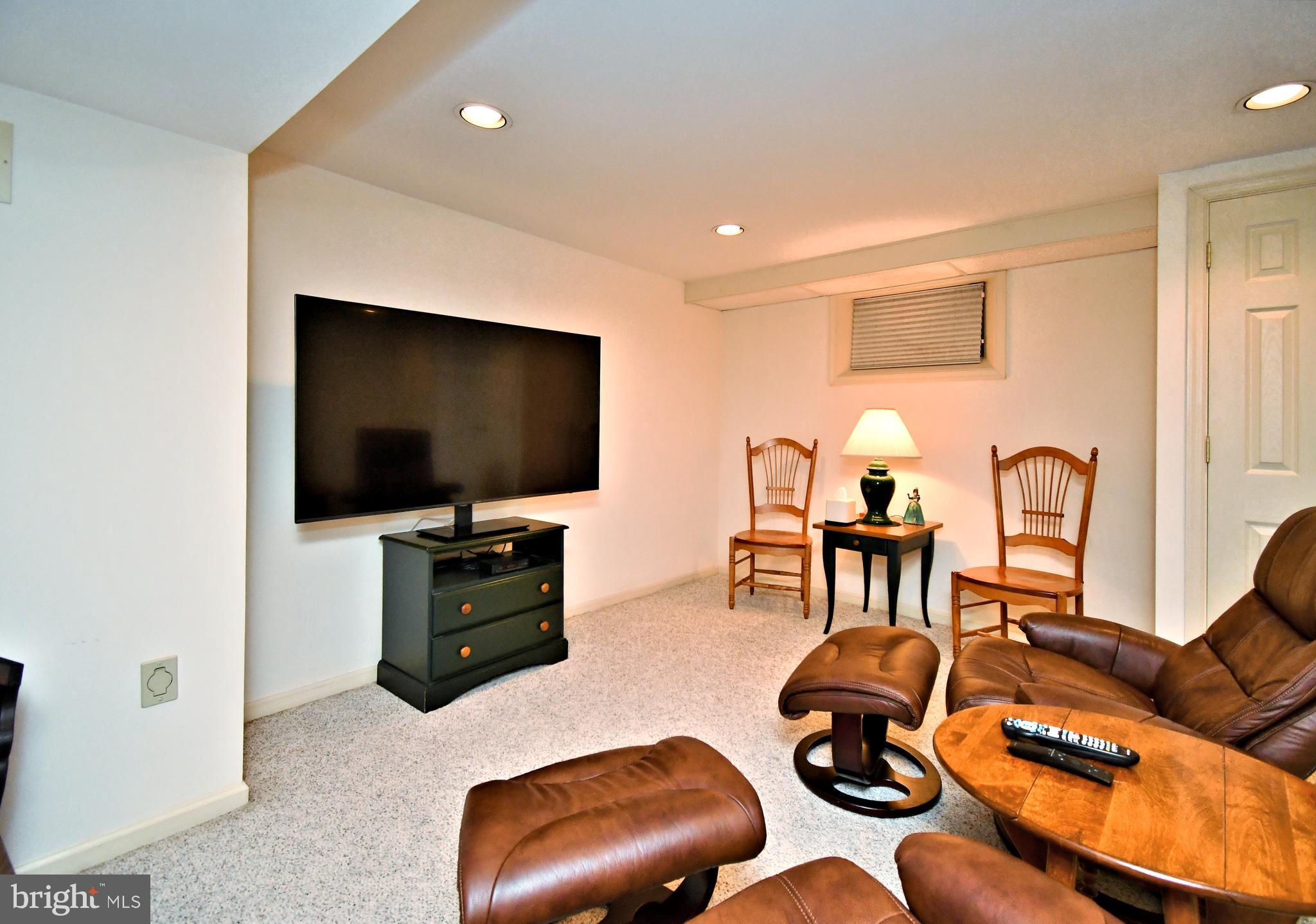 SHIRES CROSSING - Residential