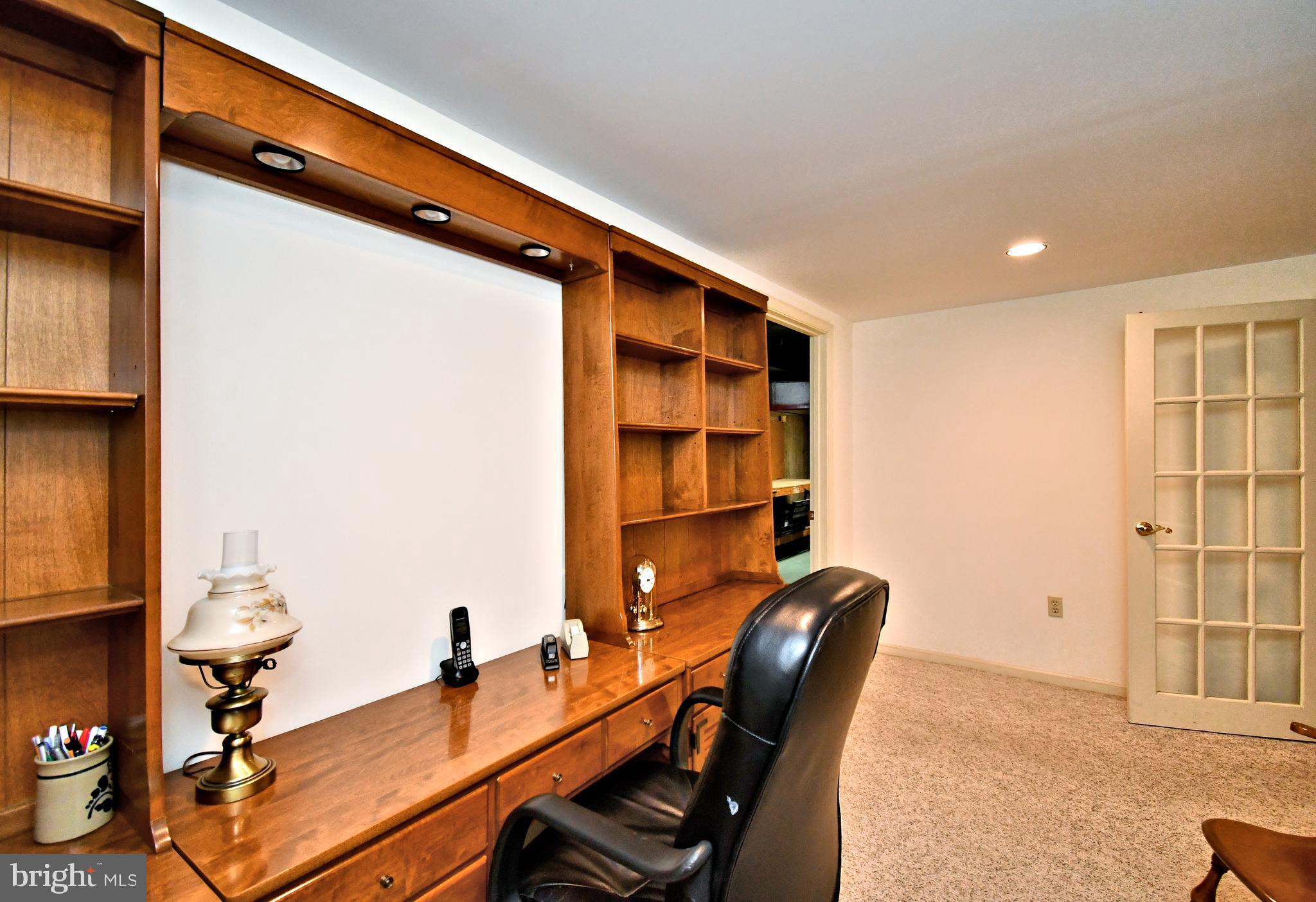 SHIRES CROSSING - Residential