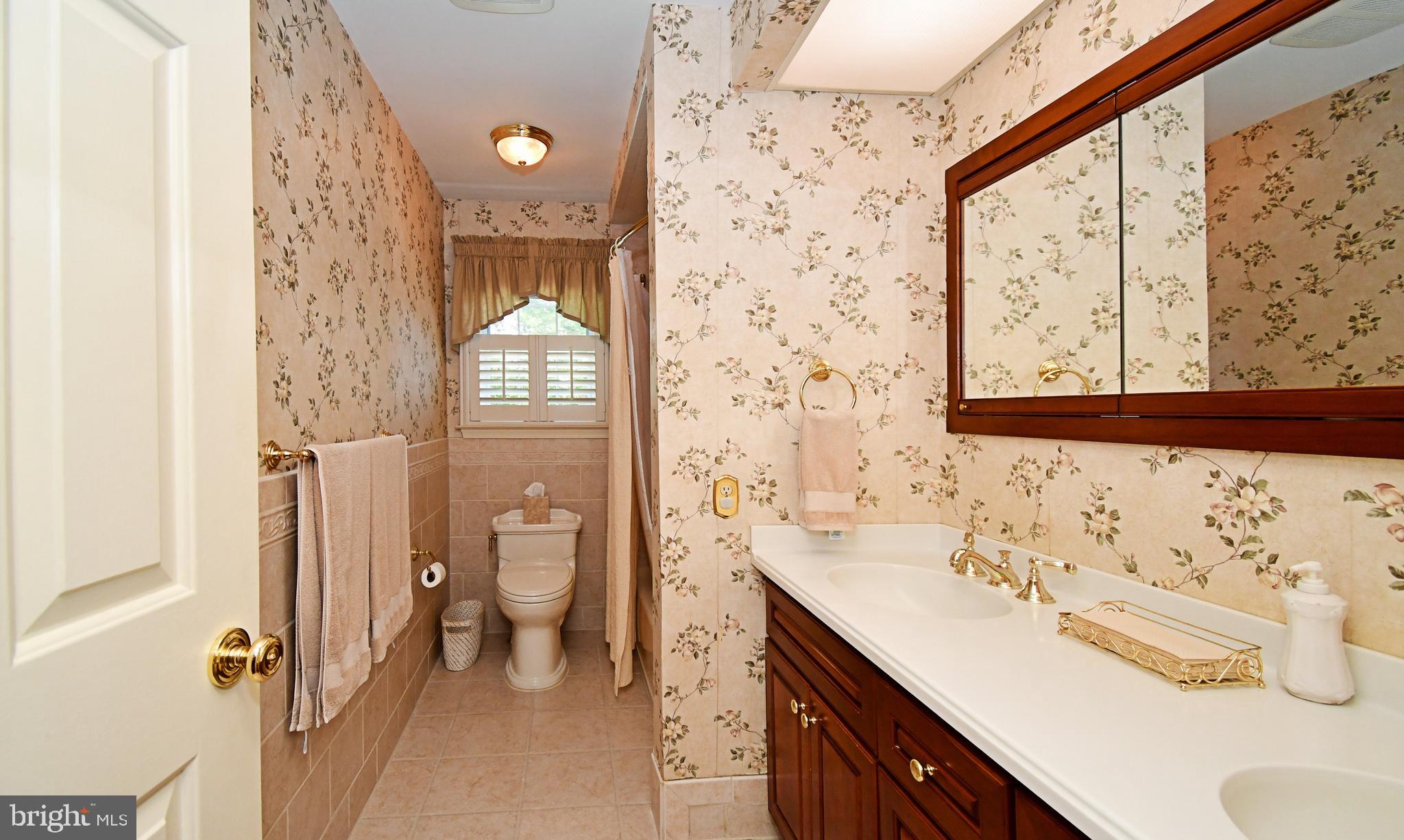 SHIRES CROSSING - Residential