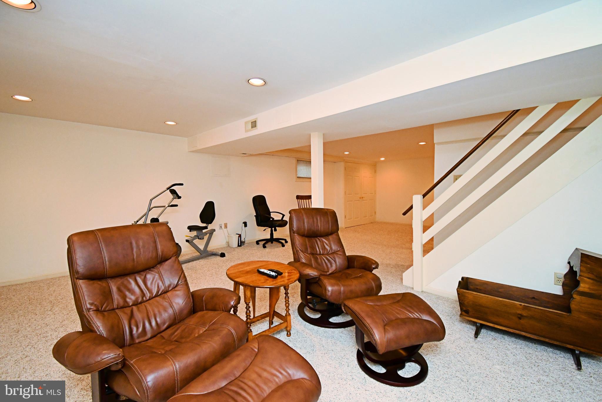 SHIRES CROSSING - Residential